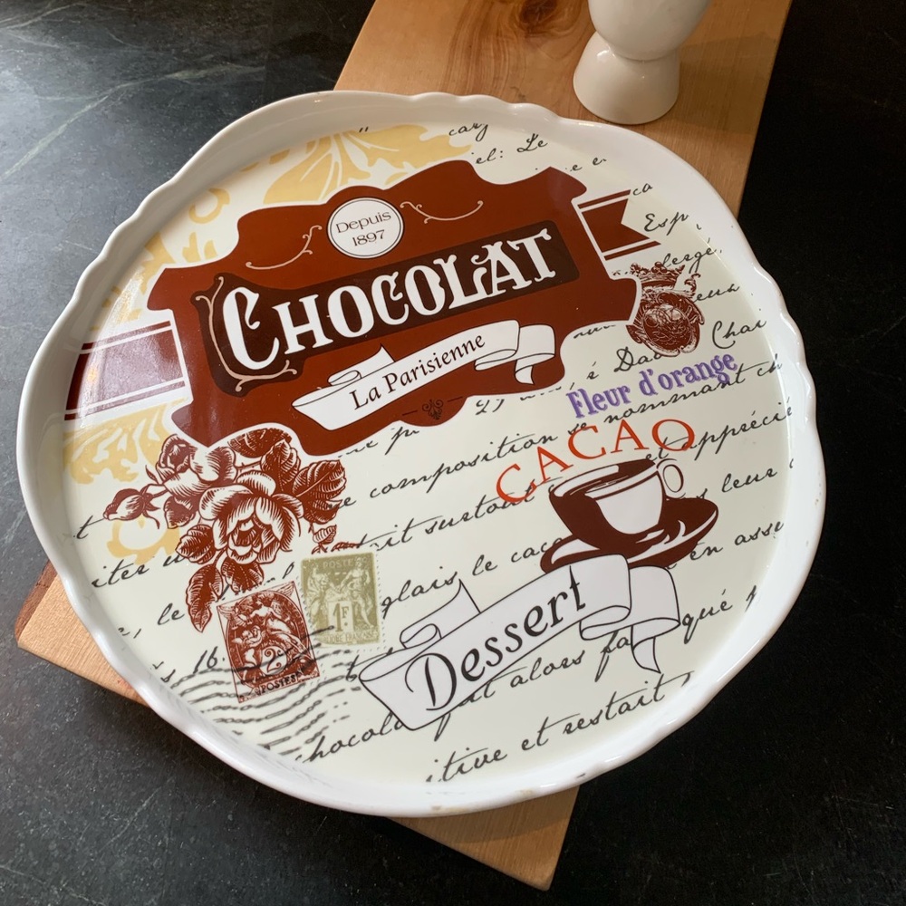 NOSTALGIE | Dora Papys | Scalloped Cake or Dessert Plate